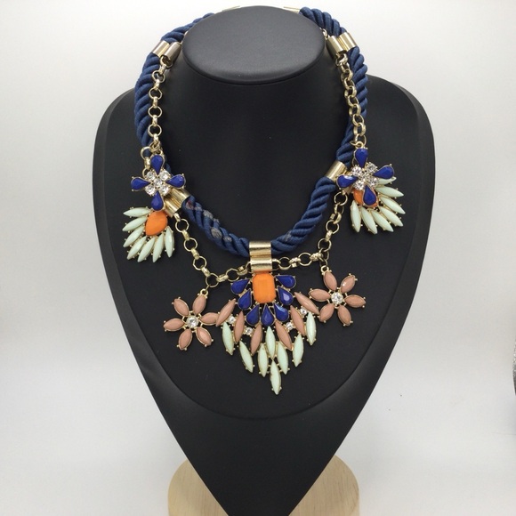 None Jewelry - 💙💚 Bold Floral Statement Necklace | Twisted Rope + Gem Clusters